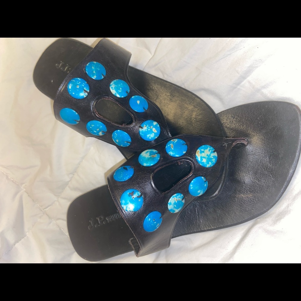 Sandle - Picture 4 of 6
